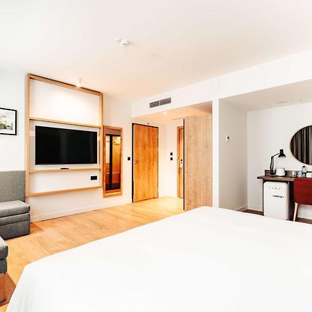 Hilton Garden Inn Радом Екстериор снимка