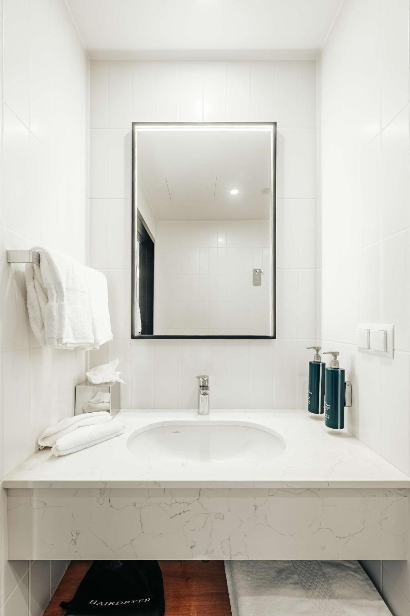 Hilton Garden Inn Радом Екстериор снимка