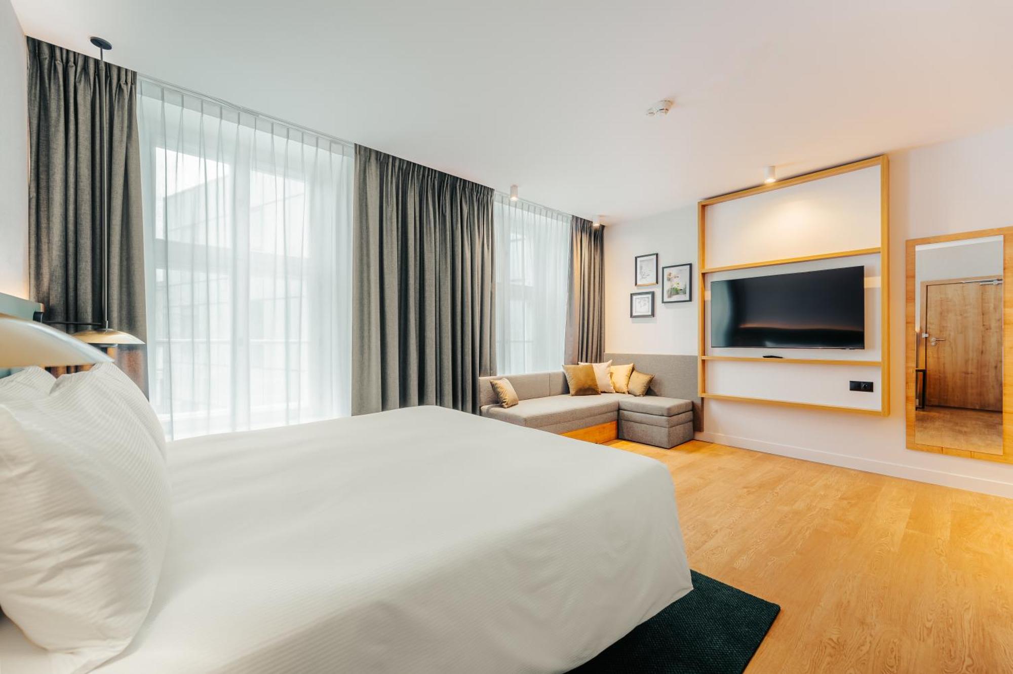 Hilton Garden Inn Радом Екстериор снимка