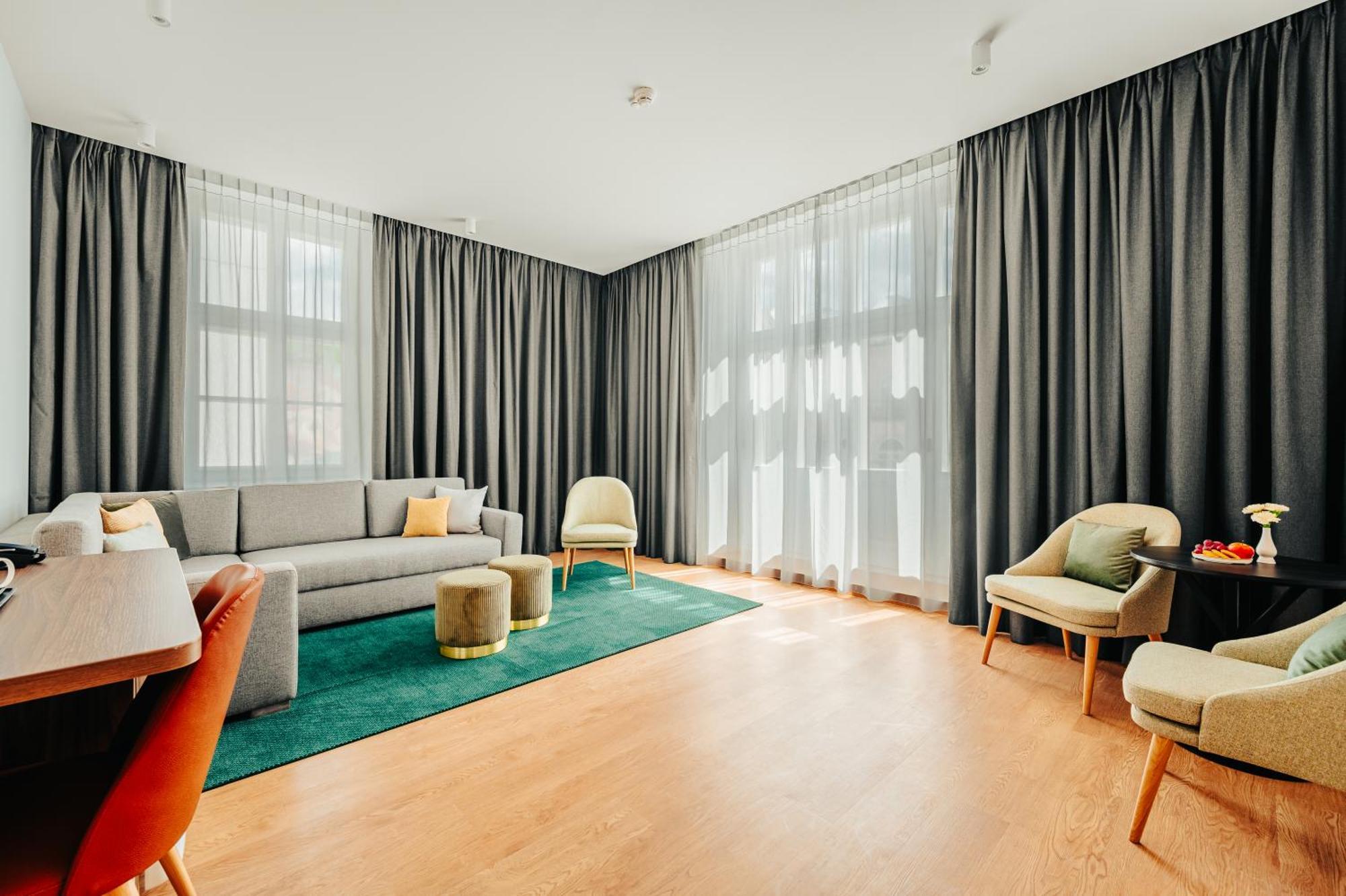 Hilton Garden Inn Радом Екстериор снимка